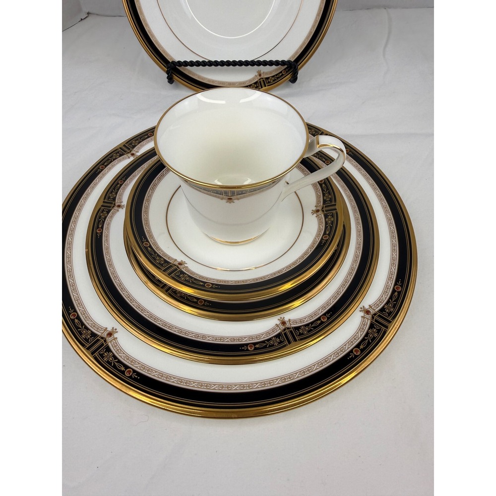 Vintage Noritake Gold and Sable 9758 Bone China 6 Piece Place Setting - Picture 3 of 10